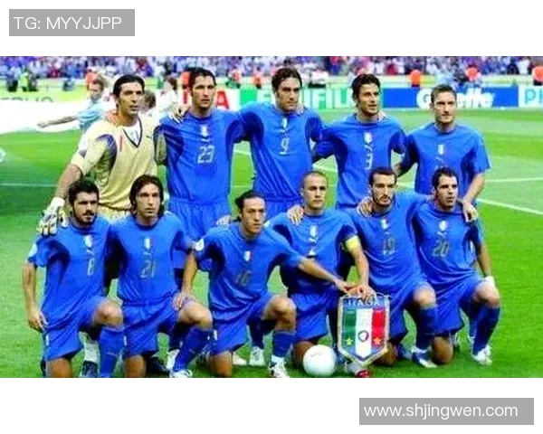 儿时偶像足球球星的辉煌历程与传奇瞬间回顾