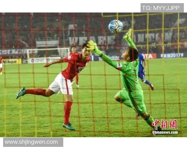 足球球星古诗意境深远，展现绿茵场上英雄豪杰风采与荣耀追求