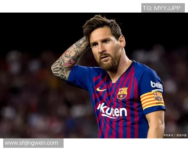 足球球星背后的力量 揭秘他们伴侣的支持与牺牲